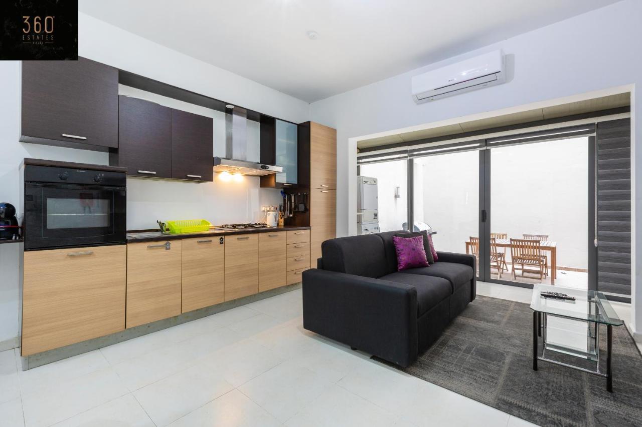 Centre Paceville Apt With Terrace, Bbq & Wifi By 360 Estates San Ġiljan Kültér fotó