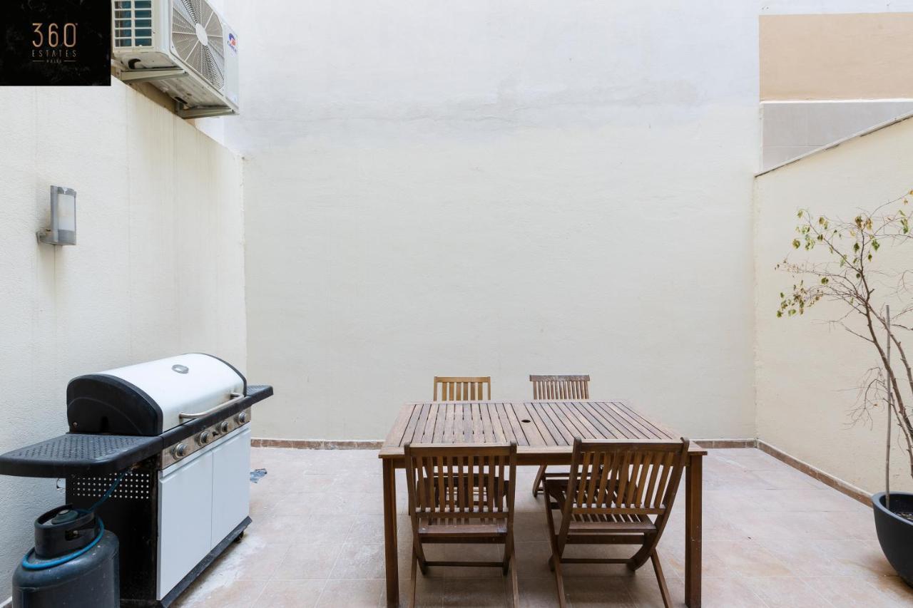 Centre Paceville Apt With Terrace, Bbq & Wifi By 360 Estates San Ġiljan Kültér fotó
